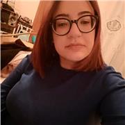 studente universitaria impartisce recupero per italiano